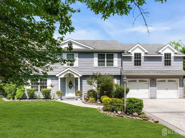375 Kildare Dr, Toms River, NJ 08753