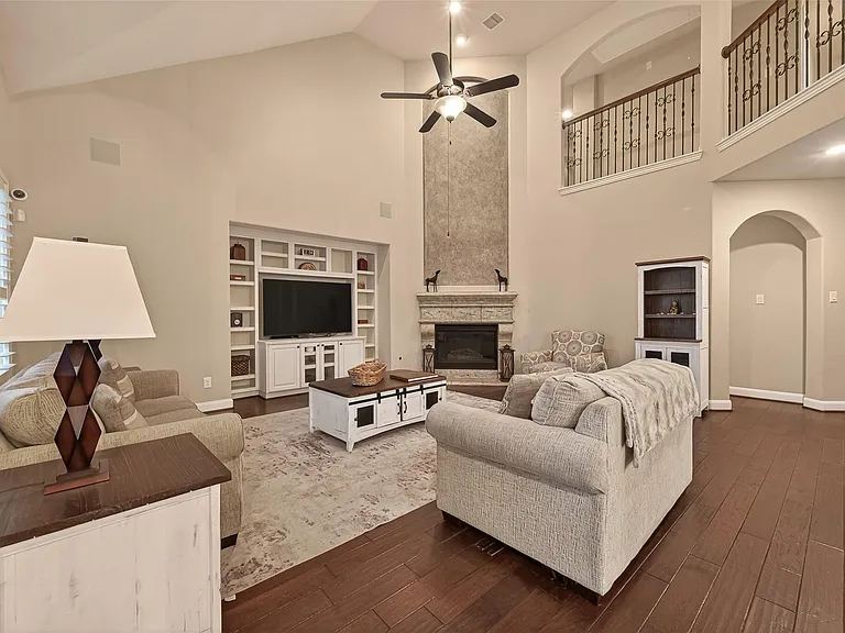 3835 Dortmund Dr — Photo 8