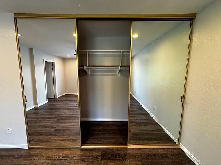 400 S Flower St #180 — Photo 31