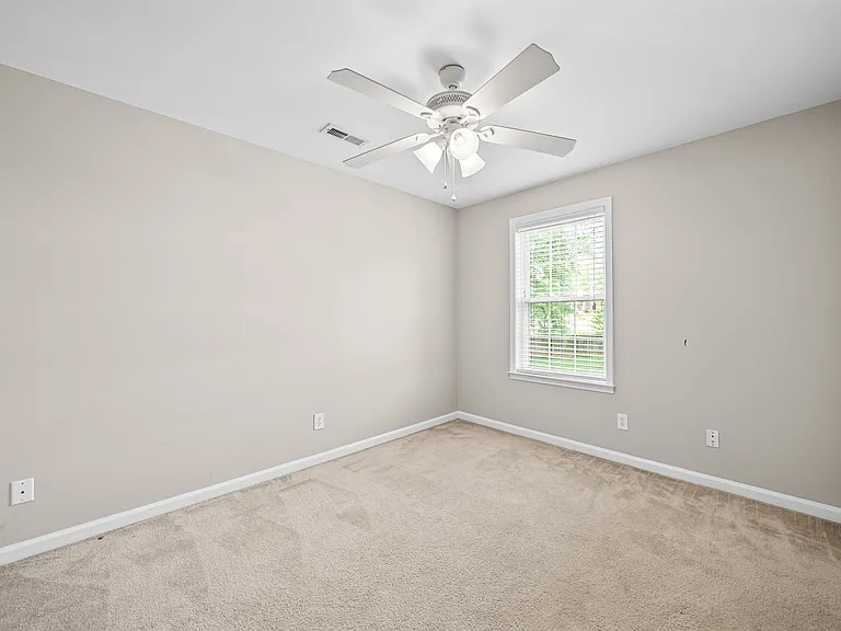 405 Tranquill Ln — Photo 29