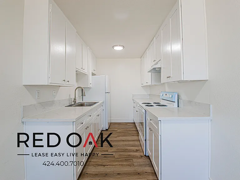 9260 Palm St #15 — Photo 3
