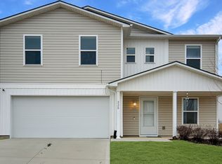 225 Maple Ave, Norwalk, IA 50211