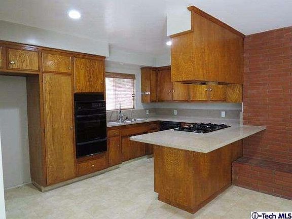 5th image of 312 Nancy Way