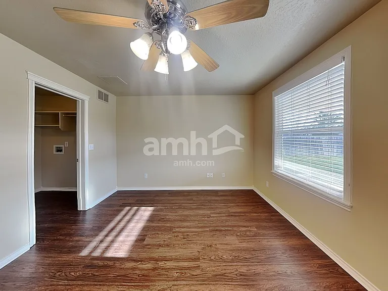 956 S Wild Yucca Ave — Photo 5
