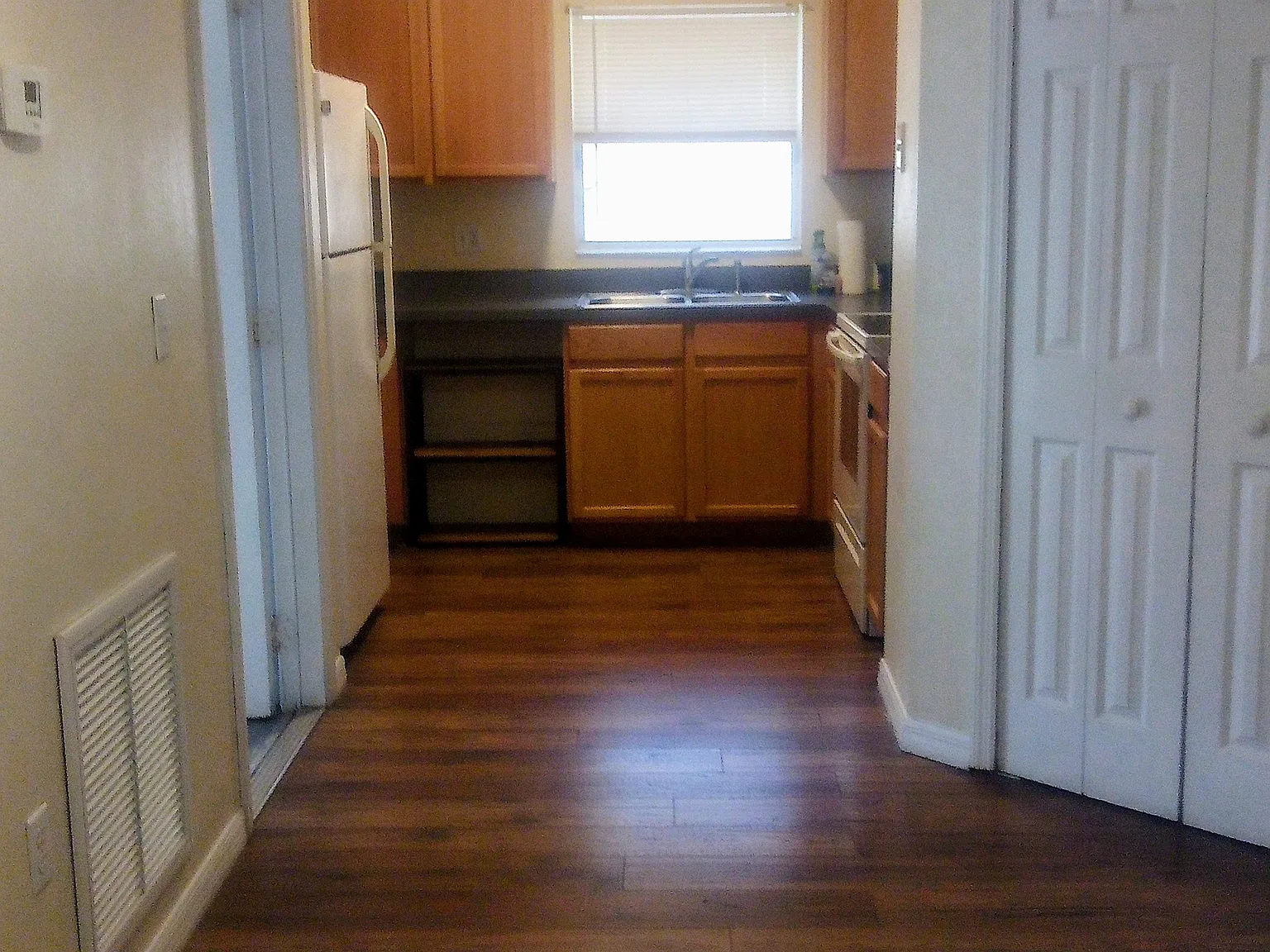 4 bed, 1457 sqft, $2,295 — Photo 2