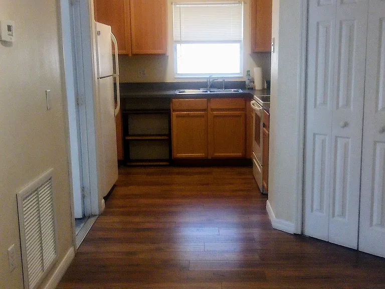 1720 Sage Creek Ct — Photo 2