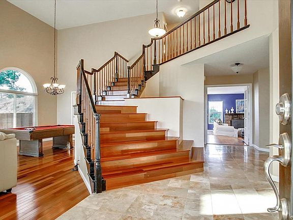 5th image of 451 Tierra Del Sol