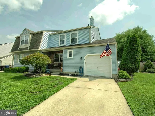 5 Fostertown Ln, Mullica Hill, NJ 08062