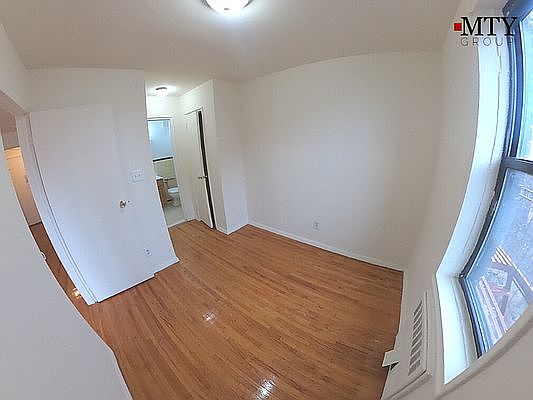 3rd image of 14445 41st Ave APT 5J