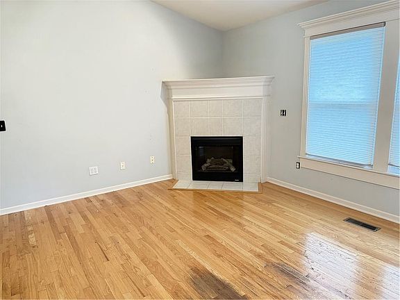 3rd image of 15355 NW 127th St