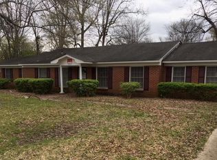 3525 Forest Dr, Greenville, MS 38703