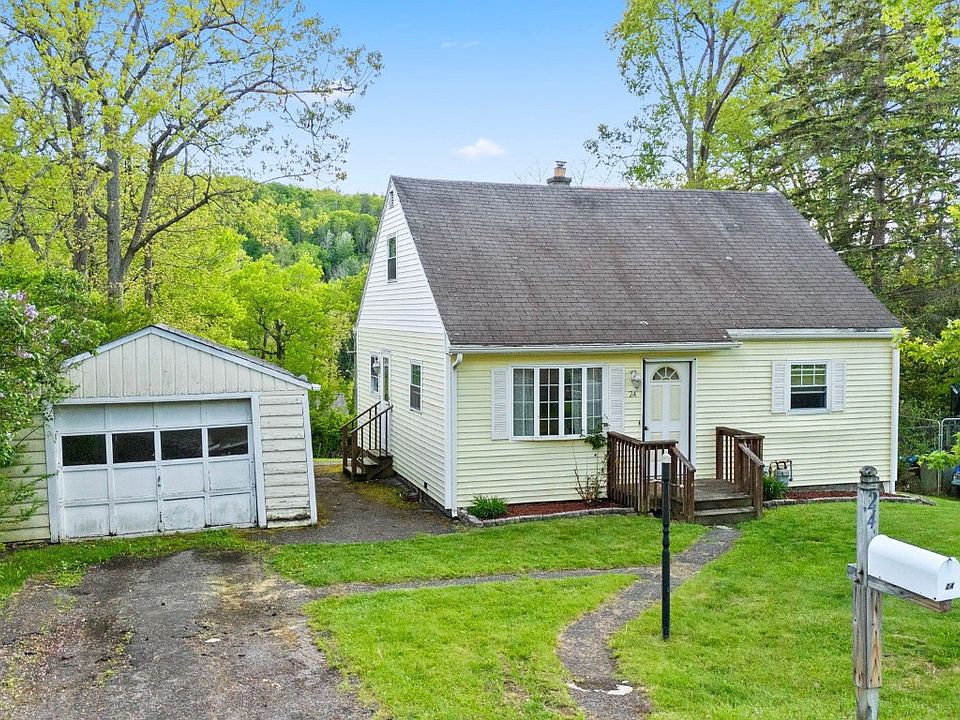 1st image of 24 Marilyn Ave