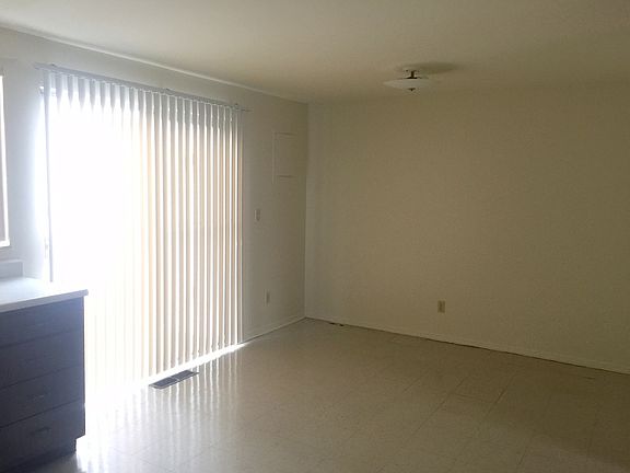 5th image of 7523 Mount Hood St
