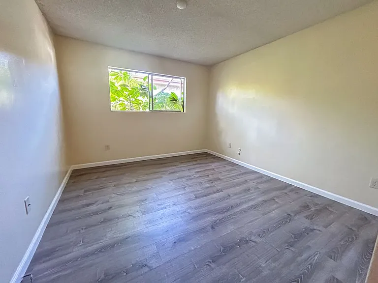 4675 Bancroft St #H — Photo 6