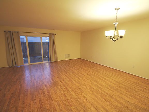 Living Rm, Slider Pvt Patio
