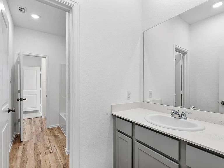 31546 Beacon Cove Trl — Photo 29