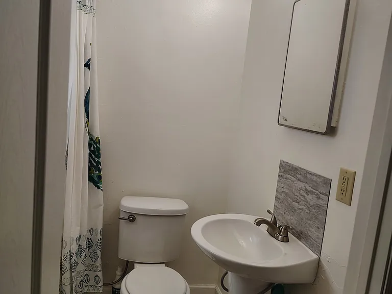 102 Osborne Private Dr #2 — Photo 8