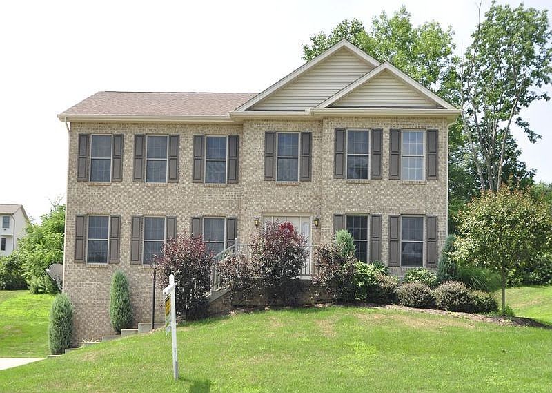 1st image of 1023 Palm Ct