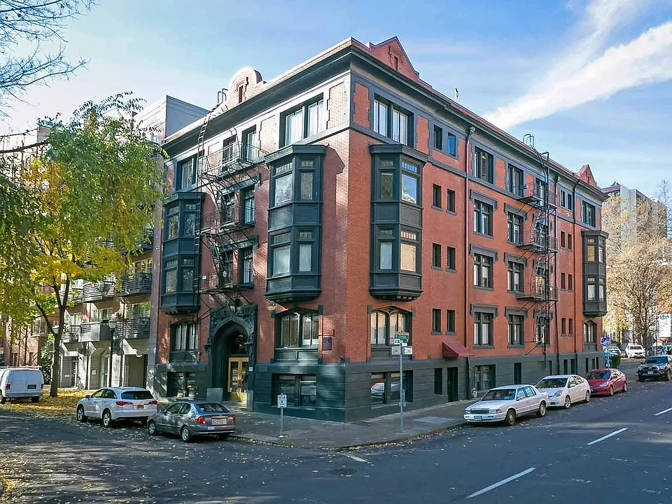 Cumberland Apartments