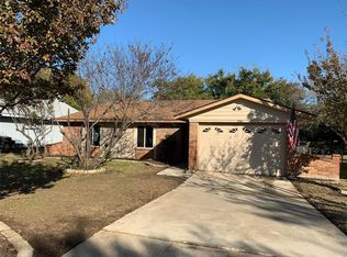 5316 Parkview Dr, Haltom City, TX 76148