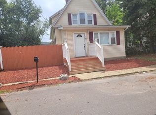 11 Huntingdon Pl, Waterbury, CT 06708