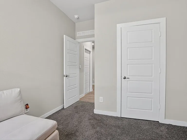 2209 Beaufort Dr — Photo 36