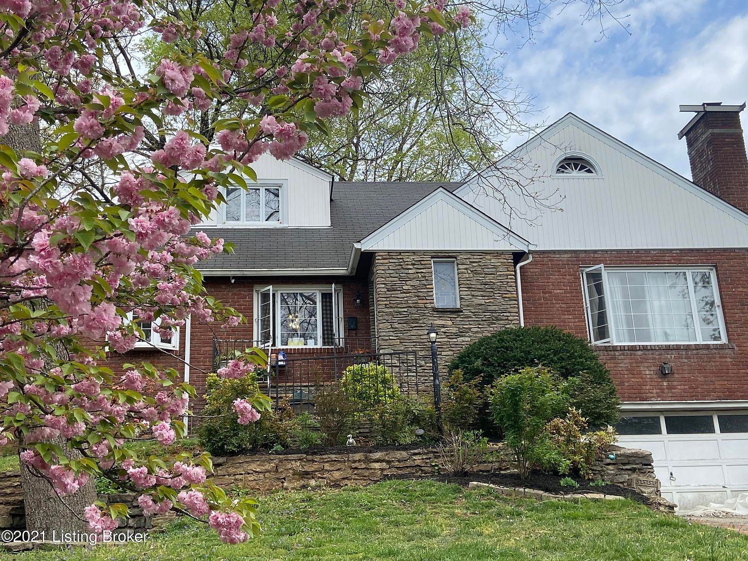 2541 Dundee Rd, Louisville, KY 40205 Zillow