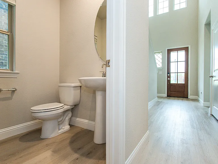 7504 Palisades Dr — Photo 18