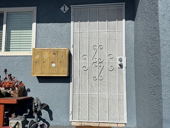 2nd image of 1125 Waterloo St #1