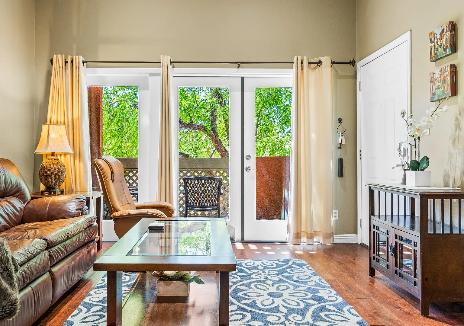 2 bed, 962 sqft, $1,800 — Photo 3
