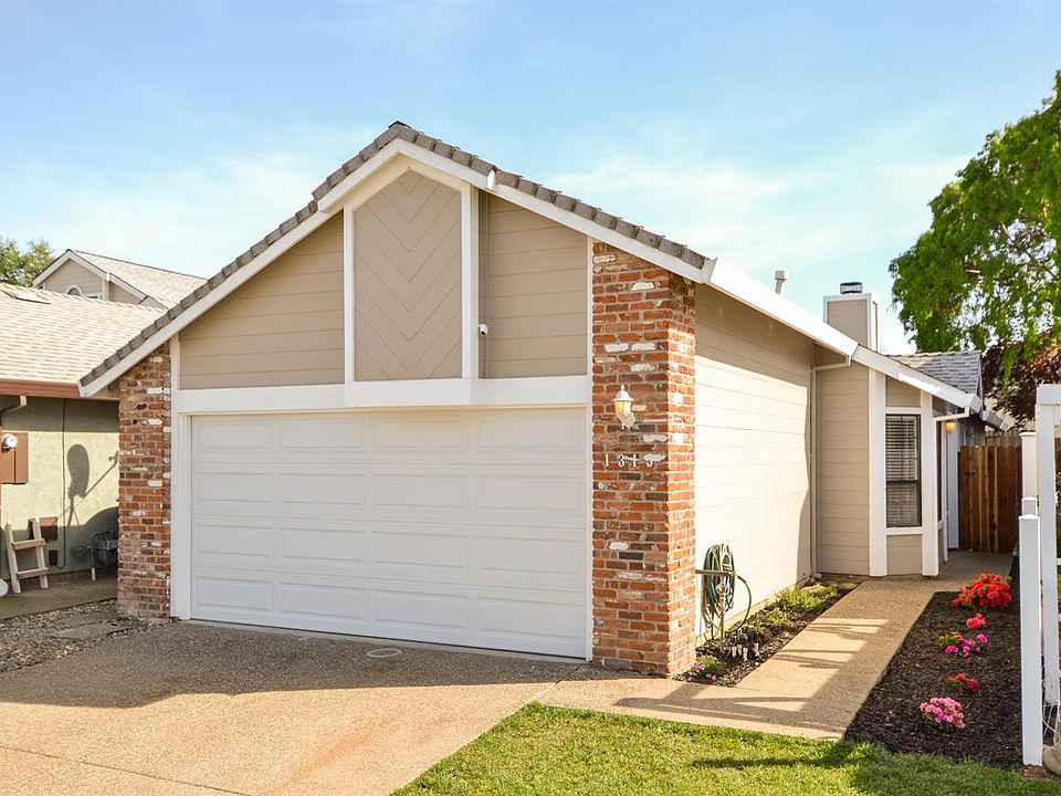 1st image of 1315 Hidalgo Cir