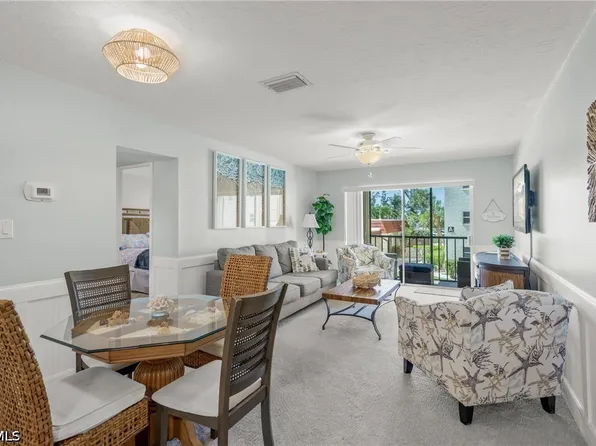 915 Beach Rd APT 215, Sarasota, FL 34242