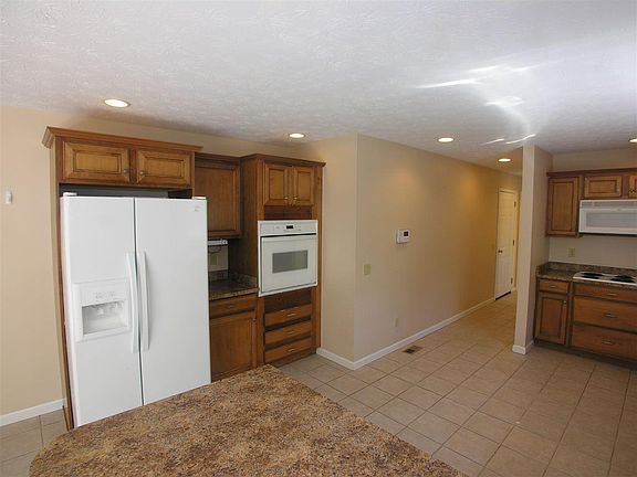 5th image of 6 Lorrimel Dr