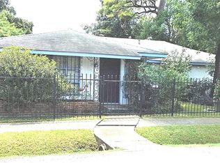 7030 Amarillo St, Houston, TX 77020