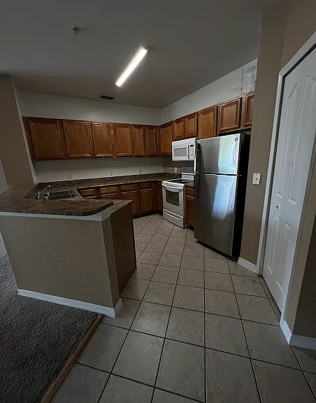 6169 Metrowest Blvd #201 — Photo 10