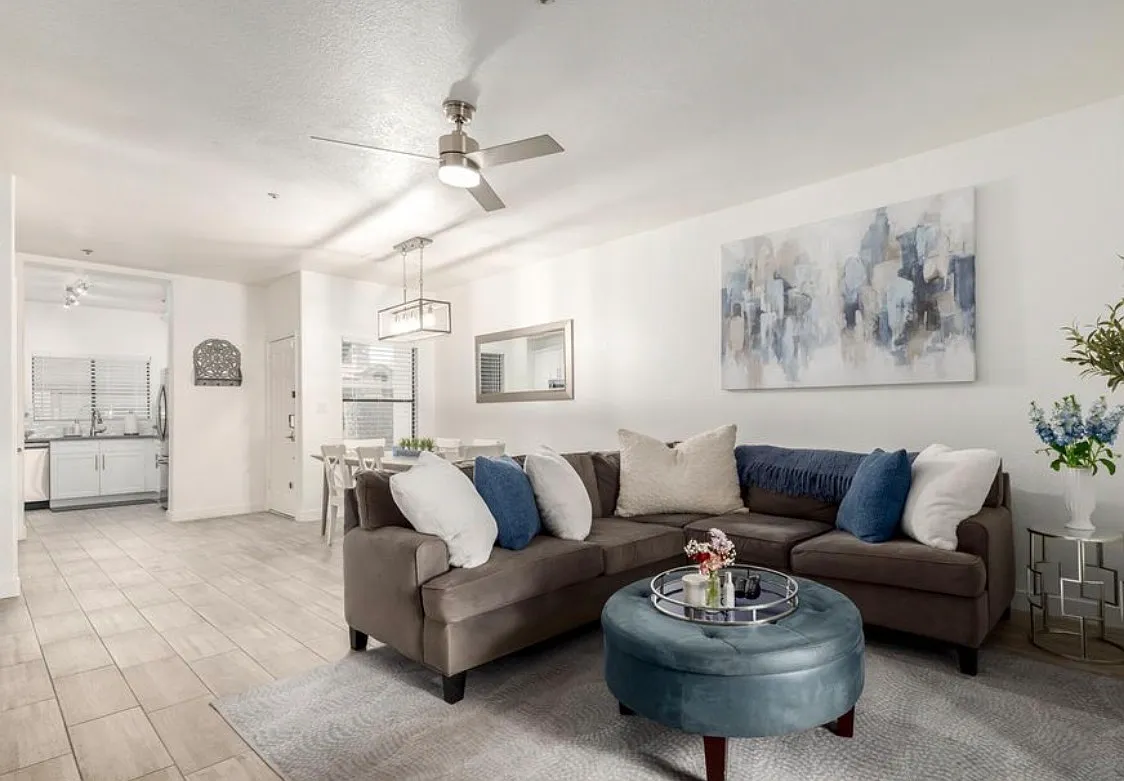 2 bed, 1062 sqft, $1,375 — Photo 3