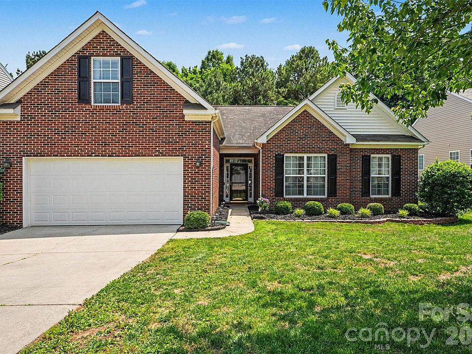1st image of 3146 Pine Bluff Way