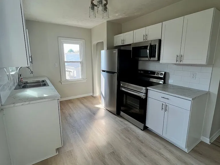 406 Wills Ave — Photo 8