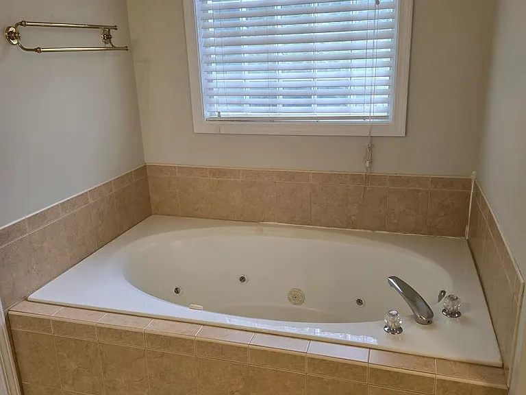 585 Cecily Dr — Photo 21