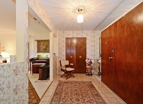 2nd image of 900 W Sunset Dr APT 509