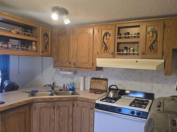 4th image of 3011 S Alamogordo St