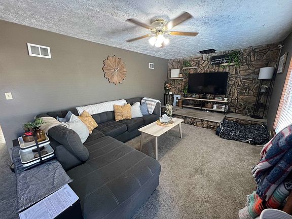 2nd image of 1804 Burlington