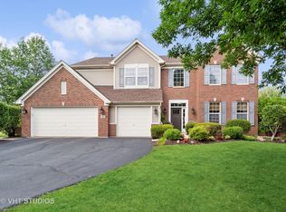 5 Jasmine Ct, Bolingbrook, IL 60490