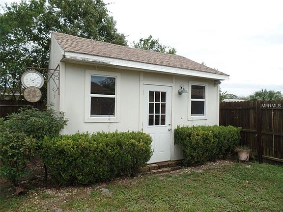 4th image of 1042 Prescott Ln