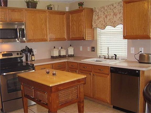 4th image of 7222 River Pines Dr