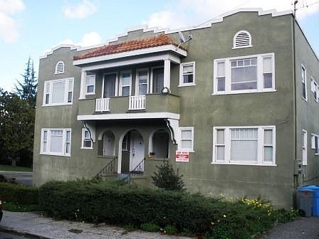 1st image of 330 Monterey St