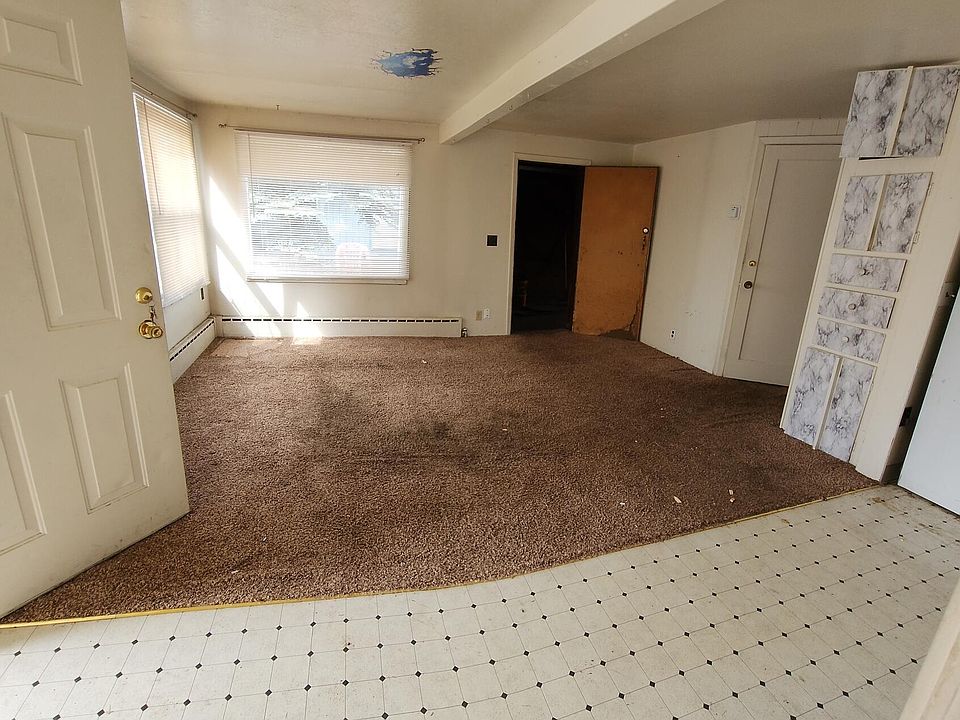 1427 Latouche St, Anchorage, AK 99501 Zillow