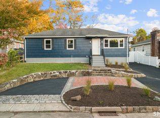 99 Roosevelt Avenue, West Haven, CT 06516