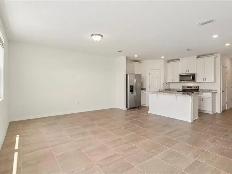 16390 Bird Of Paradise Ave — Photo 12