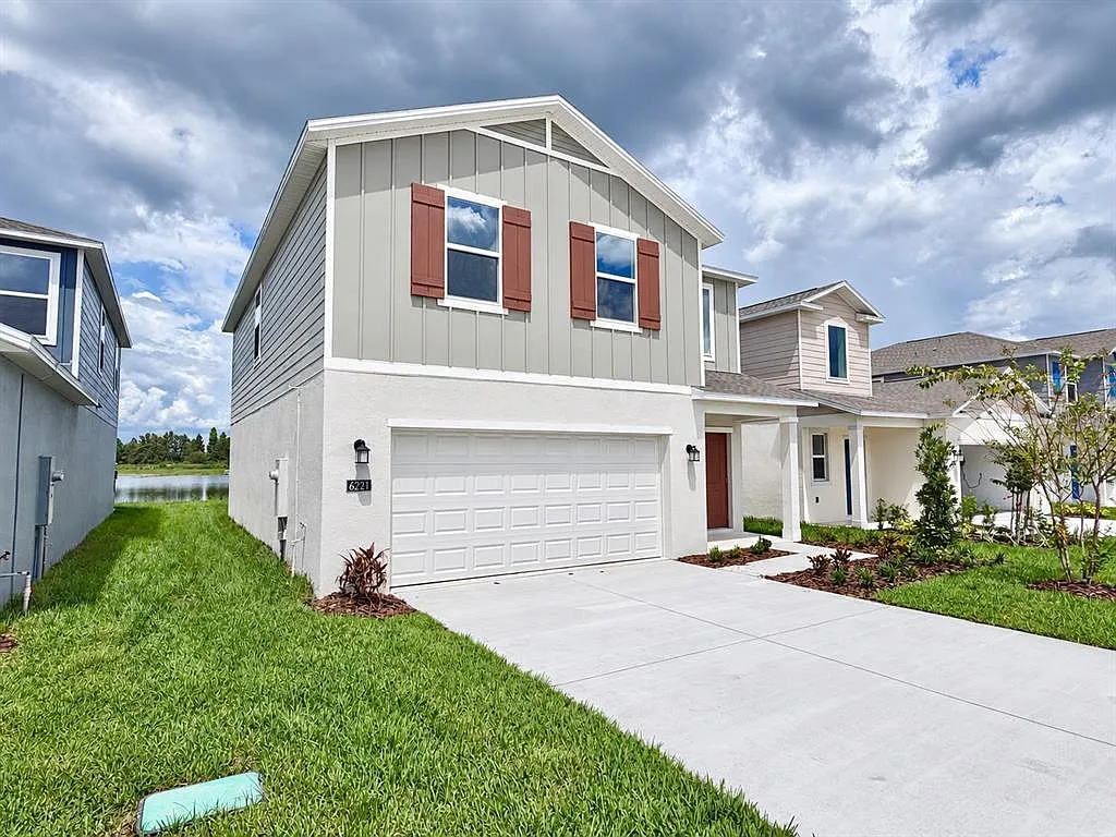 4 bed, 2.5 bath, 1880 sqft, $2,100 — Photo 3
